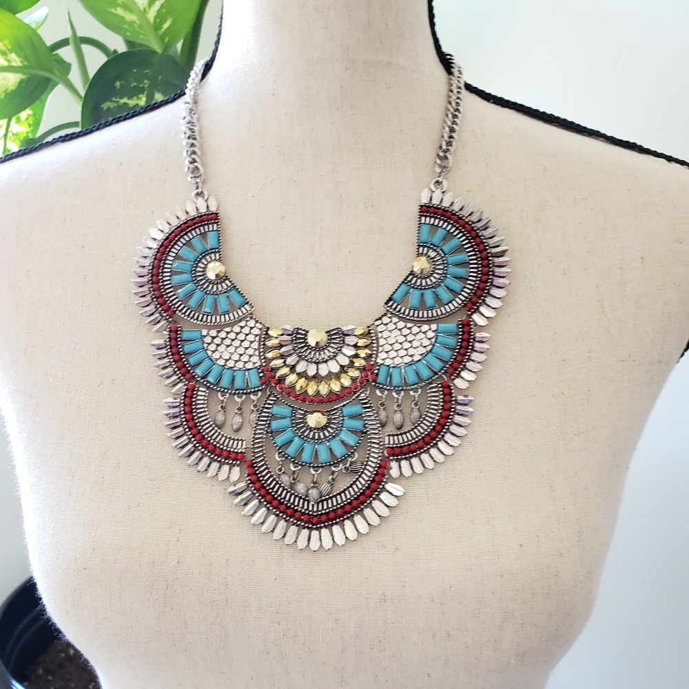 Stunning Bib Necklace Faux Turquoise and Silver